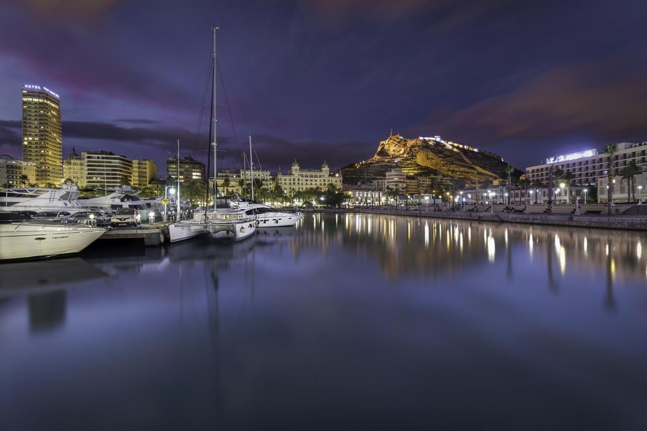 Apartamento En Alicante La Casa Azul Santa Faz Luaran gambar
